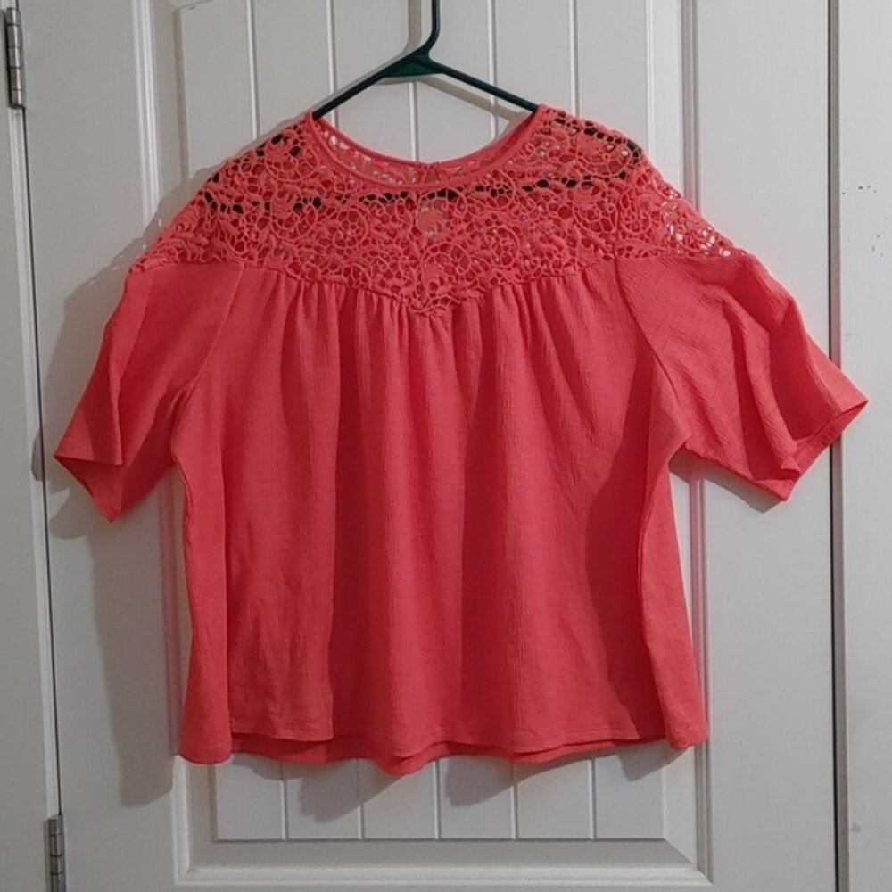 APT 9 red orange crochet lace top shirt blouse cropped short sleeves Medium